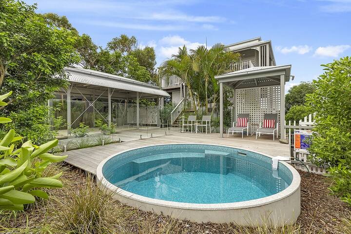 Prestigious Home with Breathtaking Views, Pool gallery image 5