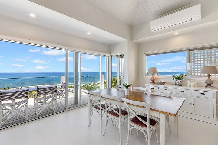 Prestigious Home with Breathtaking Views, Pool gallery image 2