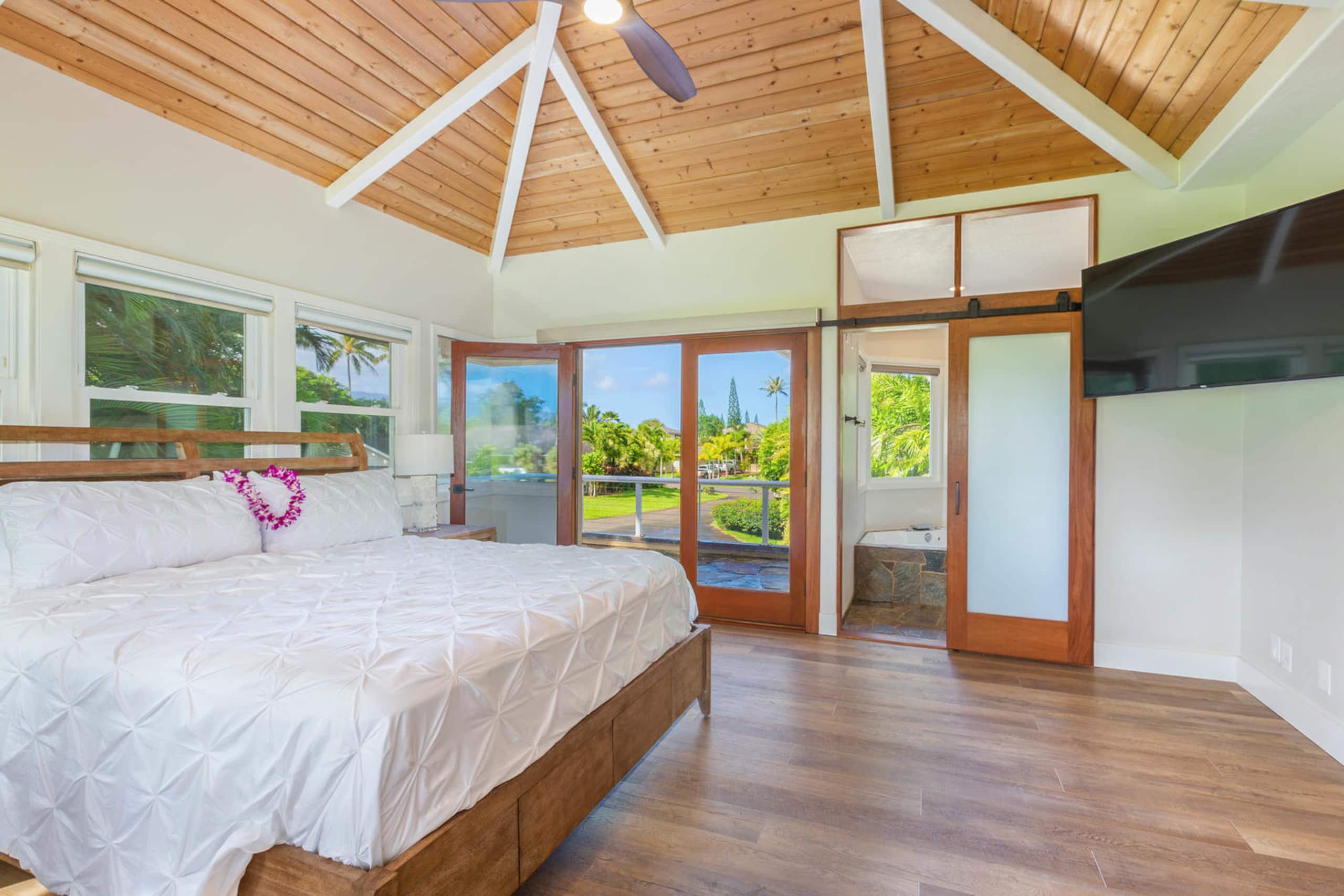 Pohaku Villa Tropical Home AC, Pool, Lanai, View - Photo 19