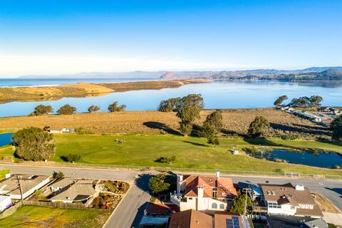 Luxury Living - Marvelous Custom Home!