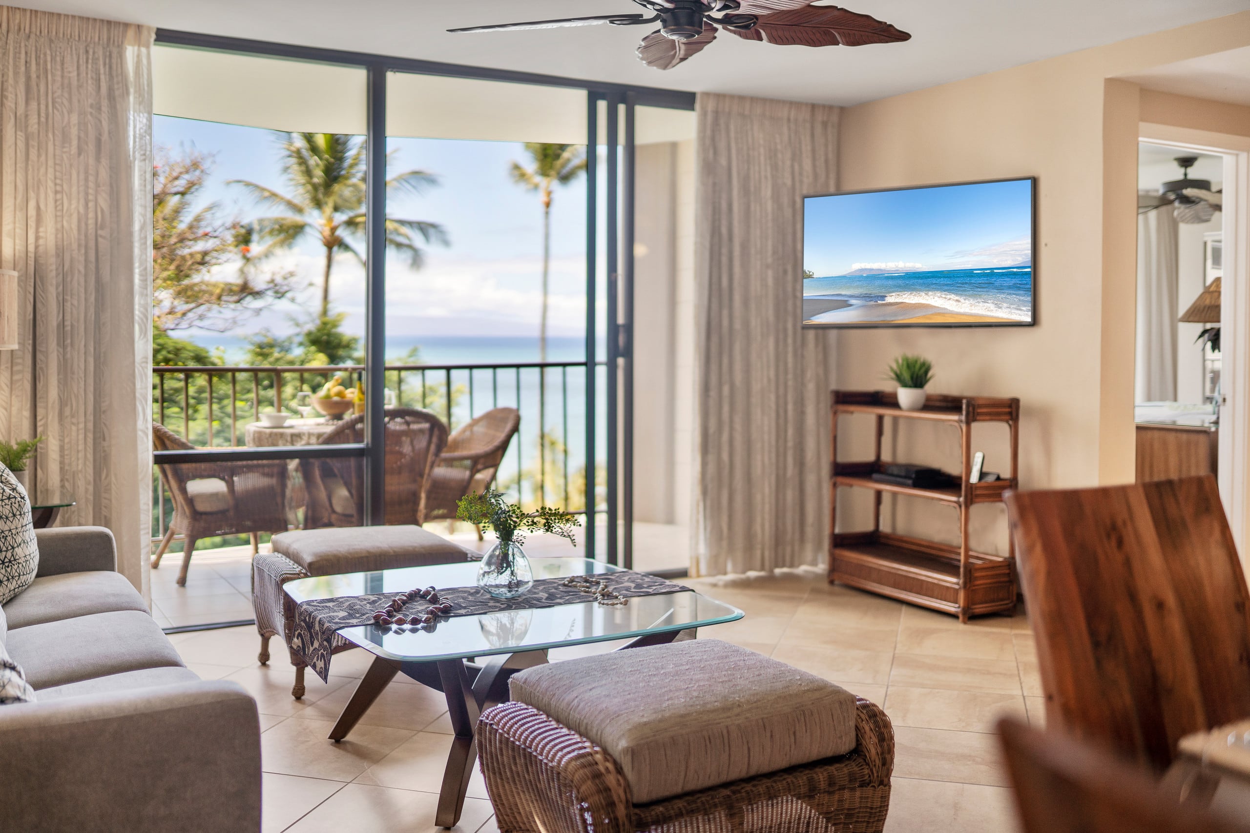 Condo in Lahaina · ★4.54 · 1 bedroom · 2 beds · 1 bath - Image 1