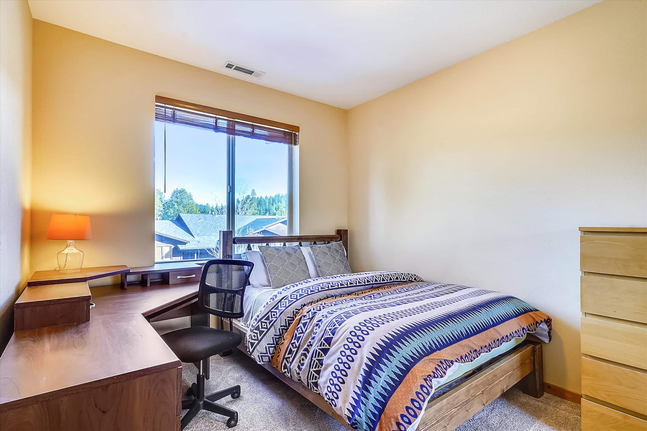 Ski-In/Ski-Out Condo with Pool & Hot Tub - Photo 19