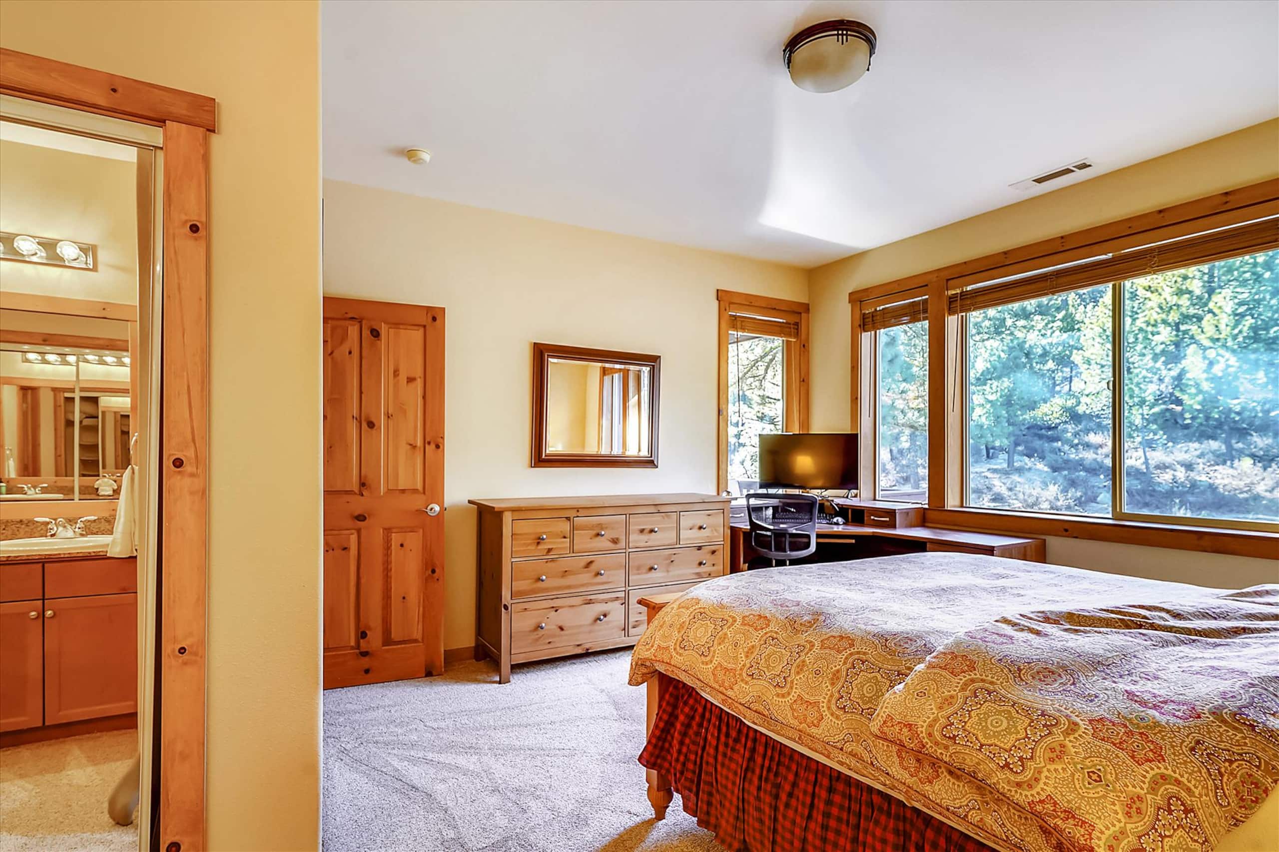 Ski-In/Ski-Out Condo with Pool & Hot Tub - Photo 16