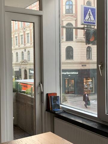 Store kongensgade – center – close to the royal ca gallery image 5