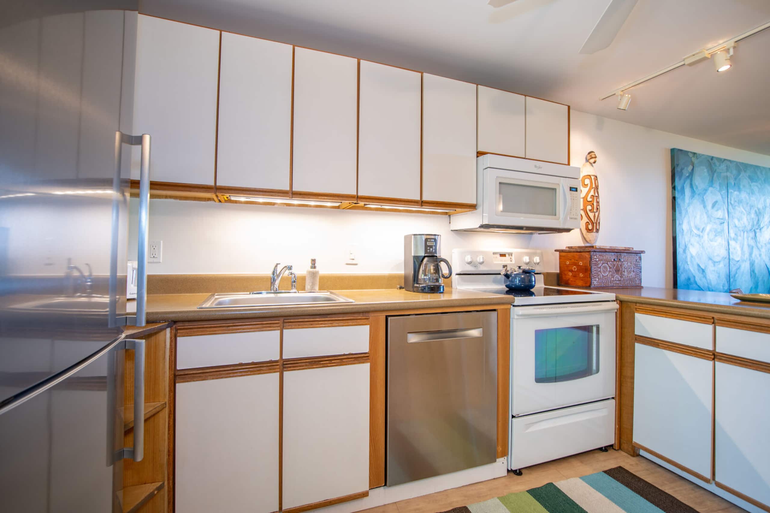 Condo in Kihei · ★4.79 · 2 bedrooms · 2 beds · 1 private bath - Image 12
