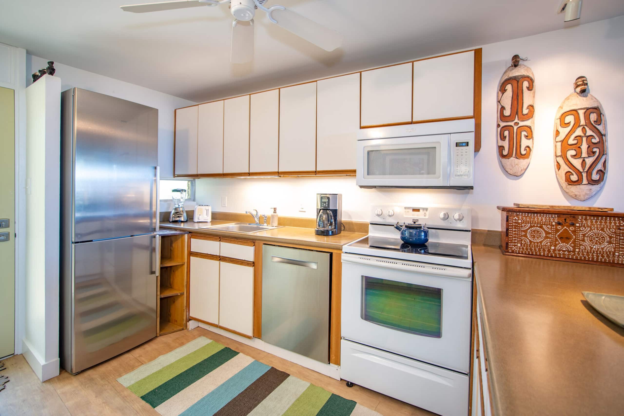 Condo in Kihei · ★4.79 · 2 bedrooms · 2 beds · 1 private bath - Image 11