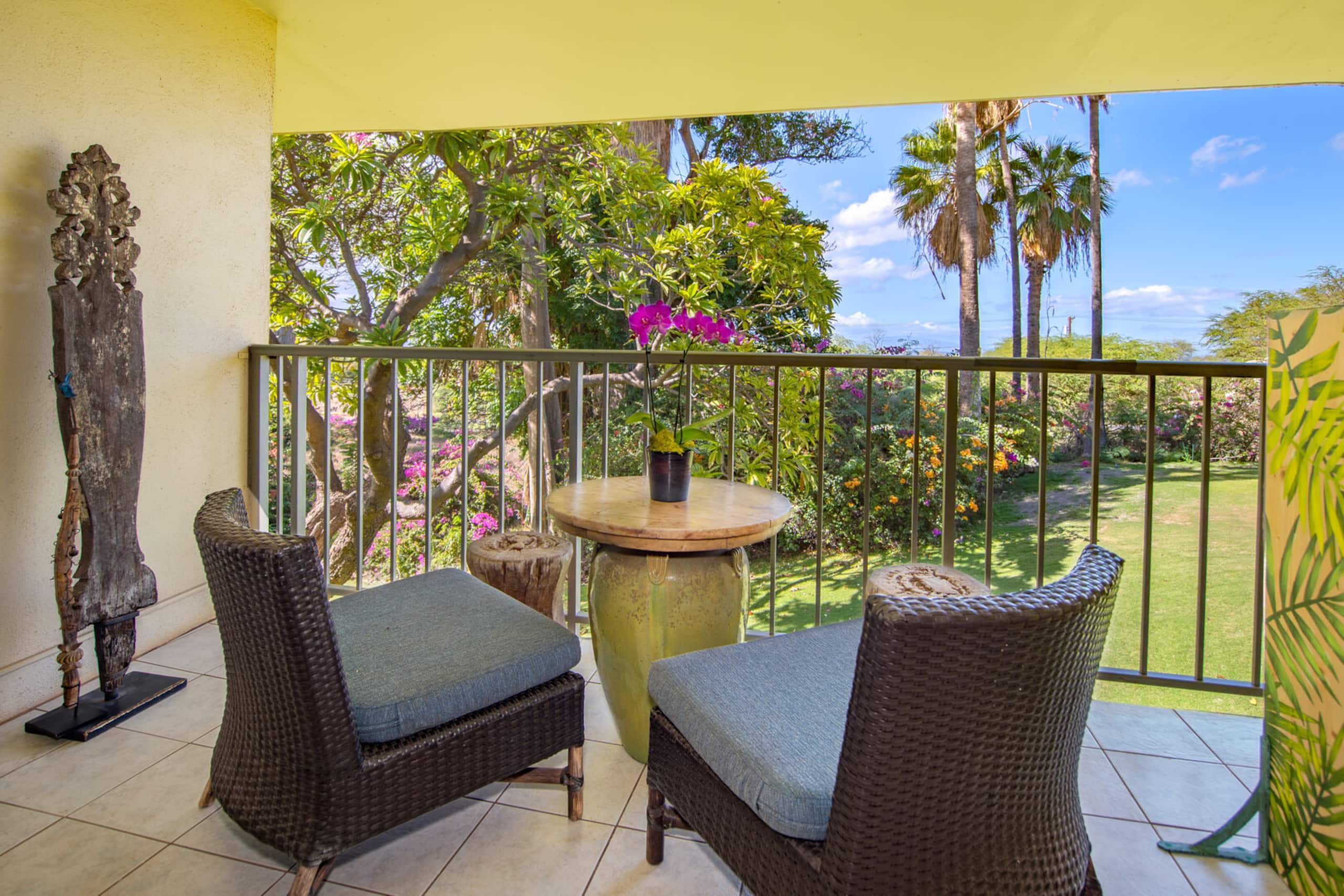 Condo in Kihei · ★4.79 · 2 bedrooms · 2 beds · 1 private bath - Image 2