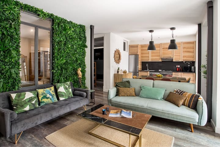 Modern 3BR w/ Terrace & BBQ – Near Tram 28