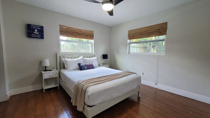 Enjoy a comfortable night in this queen-sized bed and spacious bedroom!