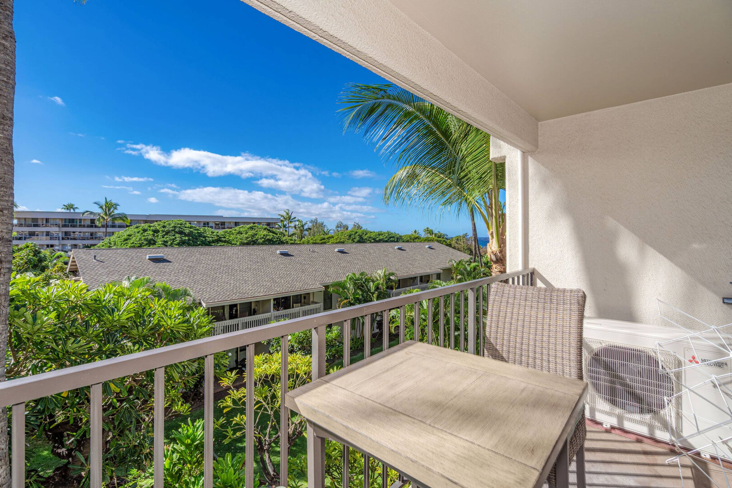 Condo in Kihei · ★4.76 · 1 bedroom · 2 beds · 1 private bath - Image 6