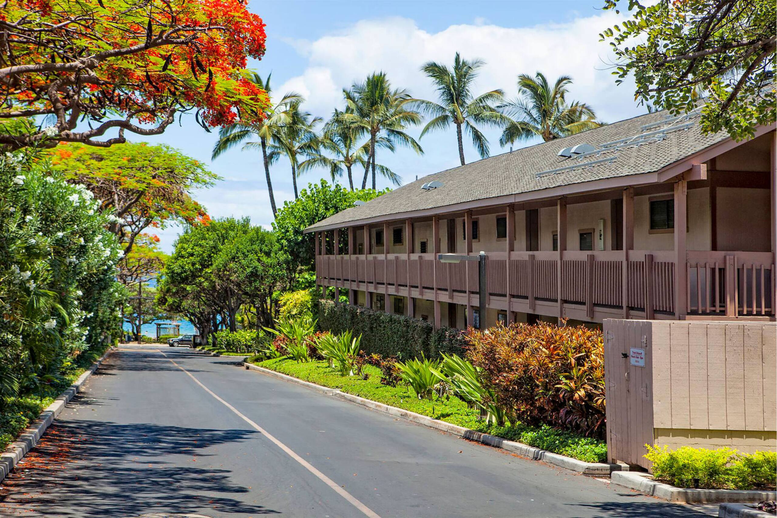 Condo in Kihei · ★4.76 · 1 bedroom · 2 beds · 1 private bath - Image 43