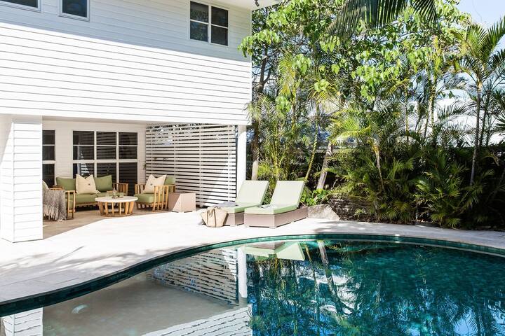 The Sea House – pool – ocean views – pets gallery image 2