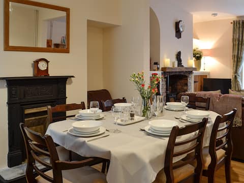 Rhona's Cottage