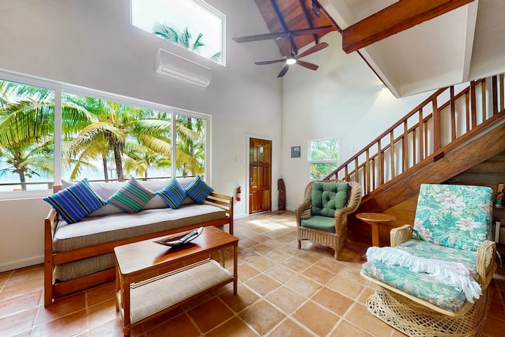 1BR Oceanfront | Ocean View | Dock | Deck in Seine Bight