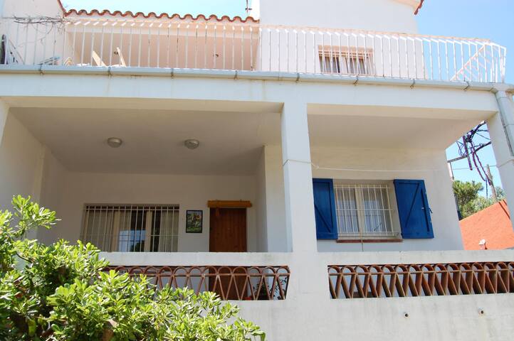 alburnàs bxs apartment with terrace and parking, j gallery image 4