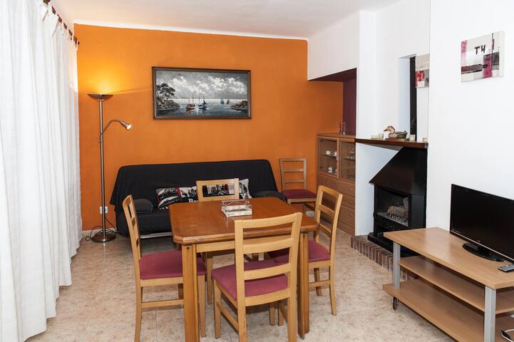 alburnàs bxs apartment with terrace and parking, j gallery image 5