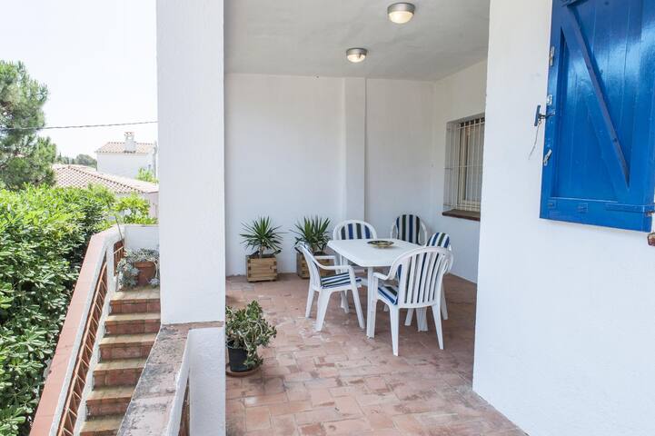 alburnàs bxs apartment with terrace and parking, j gallery image 2