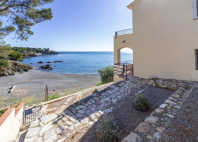 bellamar a – spacious house situated on the seafro gallery image 4