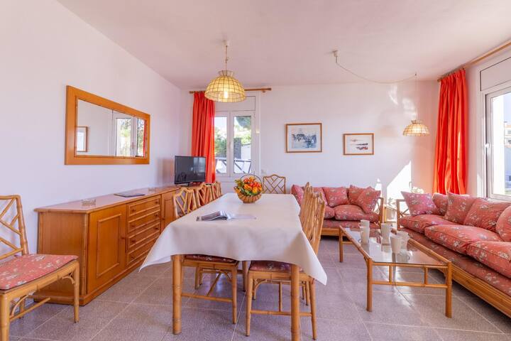 bellamar c – spacious house situated on the seafro gallery image 4