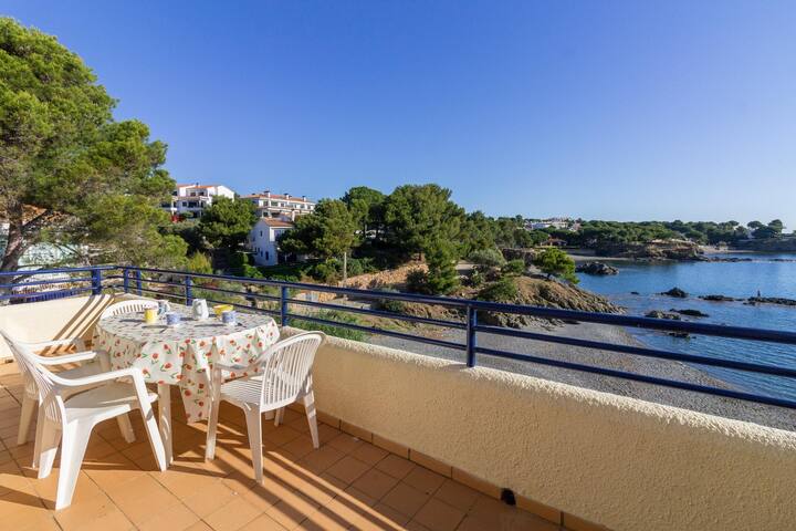 bellamar c – spacious house situated on the seafro gallery image 2