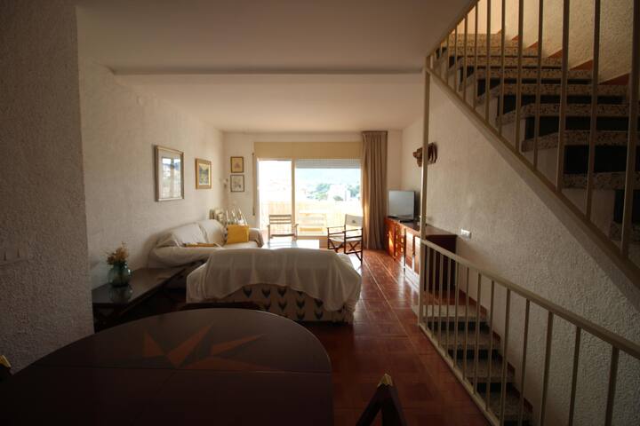 cabioni – semi-detached house with communal pool, gallery image 3