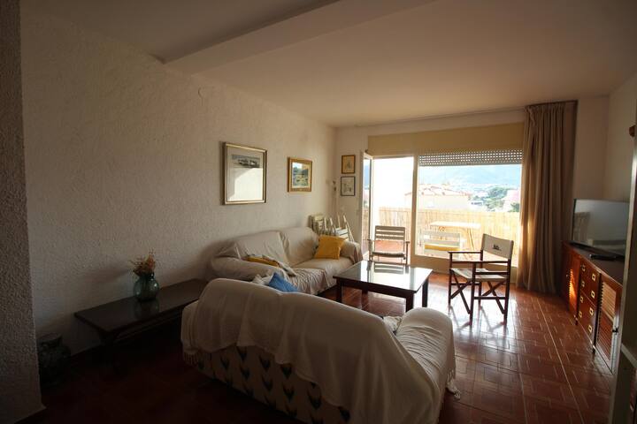 cabioni – semi-detached house with communal pool, gallery image 2