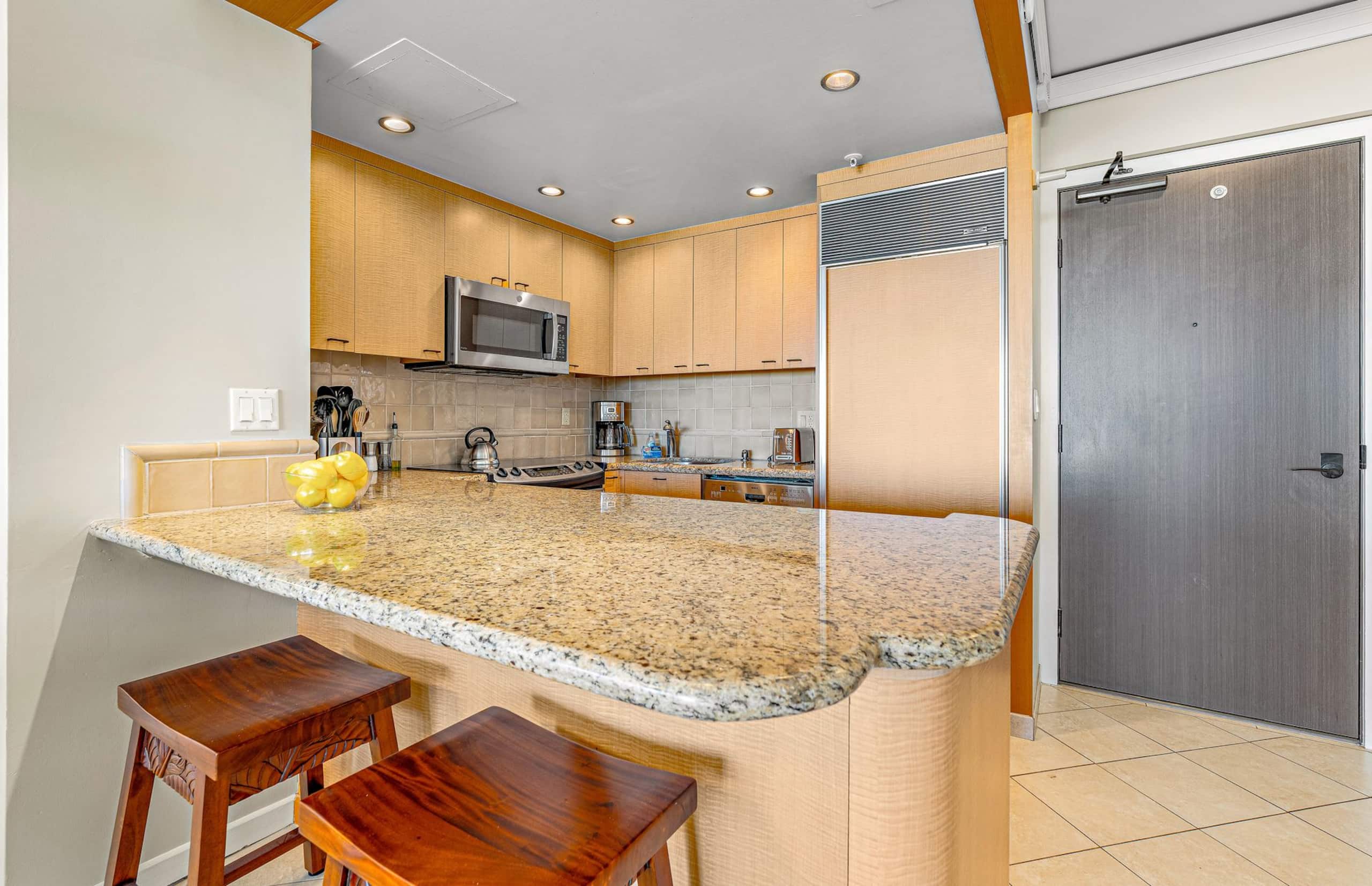 Condo in Lahaina · ★4.93 · 1 bedroom · 2 beds · 1 bath - Image 15