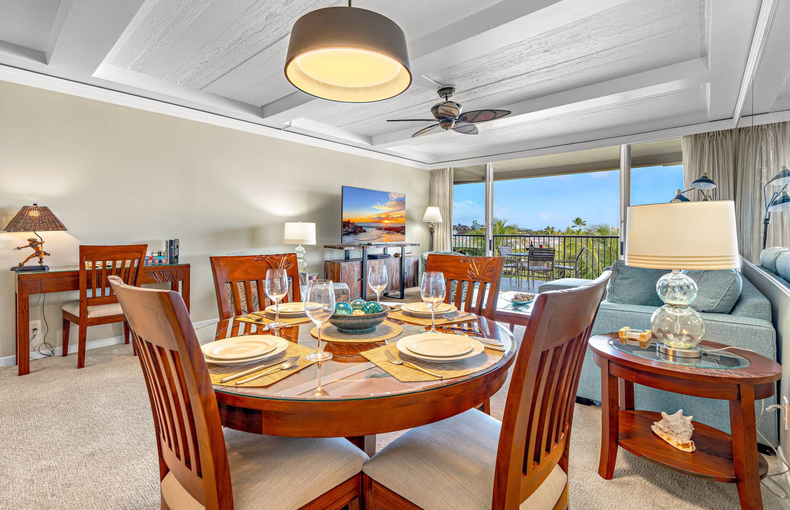 Condo in Lahaina · ★4.93 · 1 bedroom · 2 beds · 1 bath - Image 12