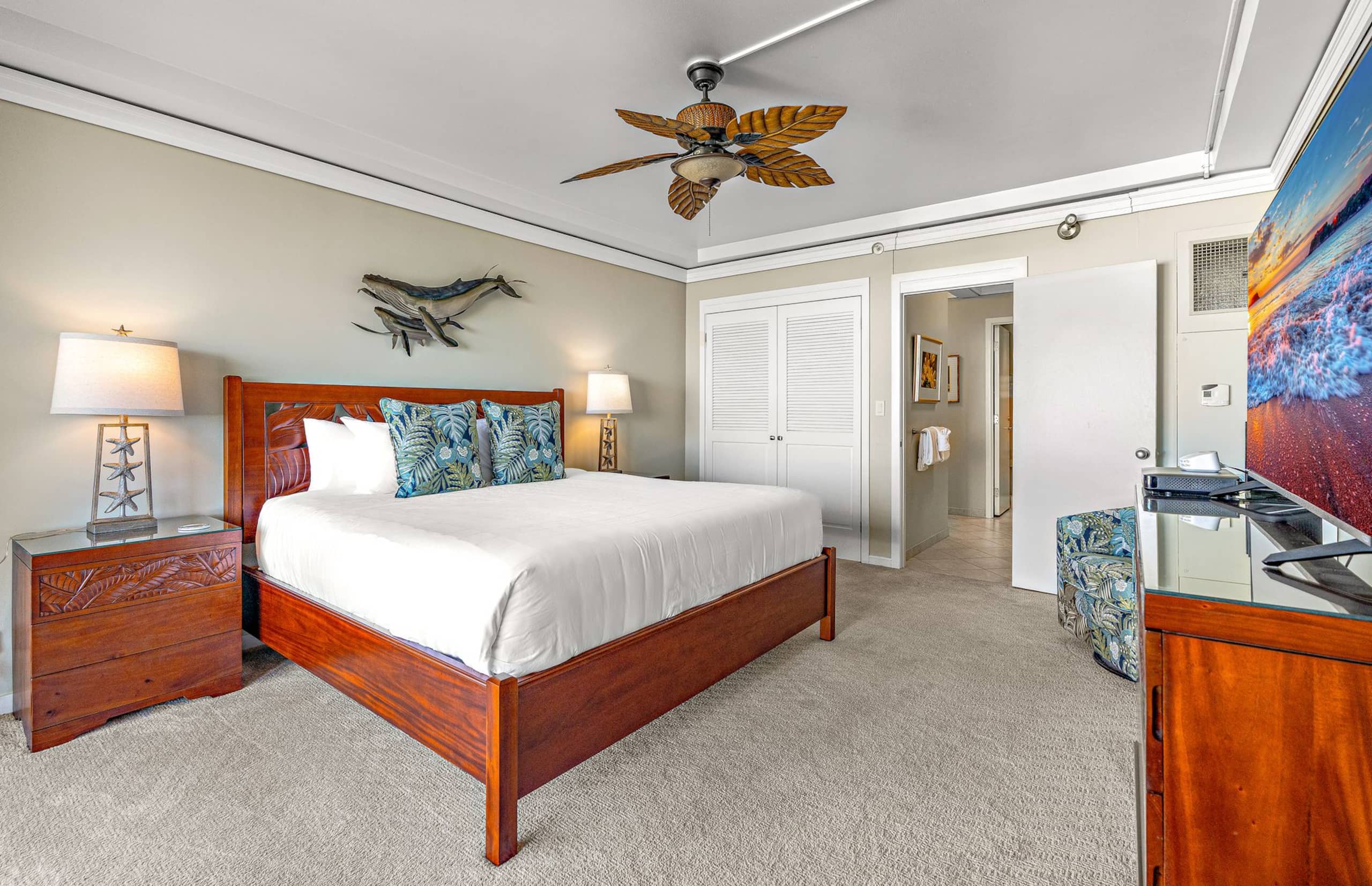 Condo in Lahaina · ★4.93 · 1 bedroom · 2 beds · 1 bath - Image 21
