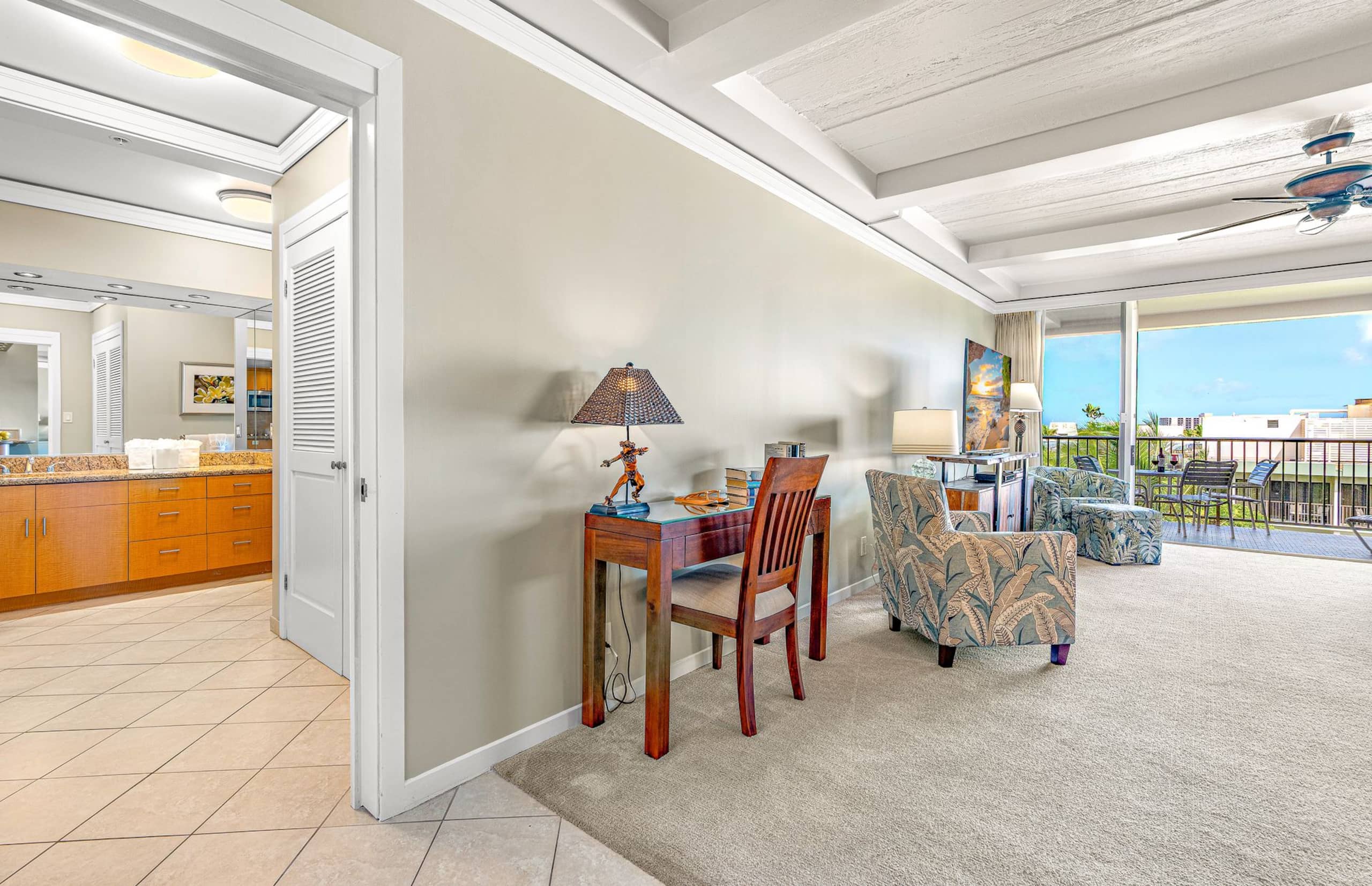 Condo in Lahaina · ★4.93 · 1 bedroom · 2 beds · 1 bath - Image 18
