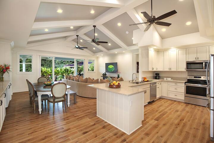 Hale Lo’i House: Luxury + comfort in sunny Poipu! gallery image 2