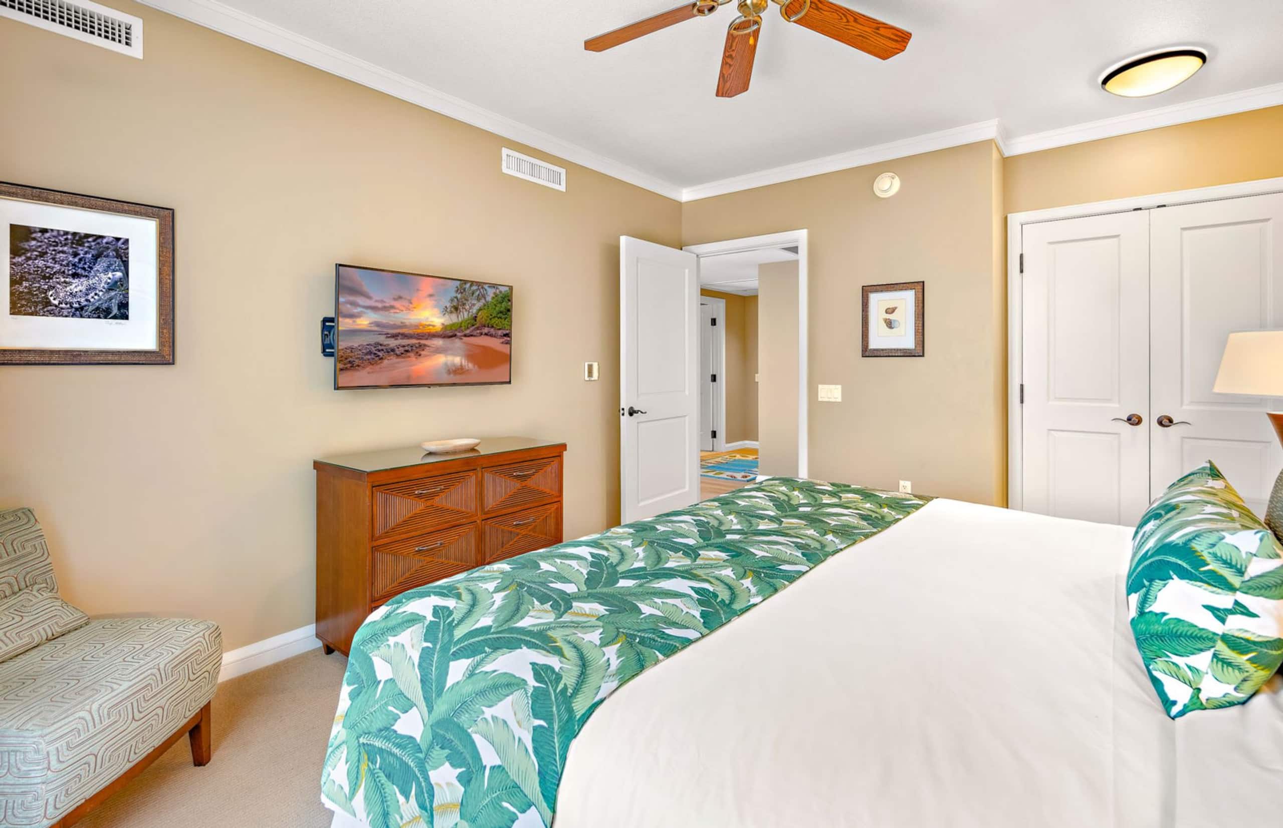 Condo in Lahaina · ★5.0 · 2 bedrooms · 3 beds · 2 baths - Image 21