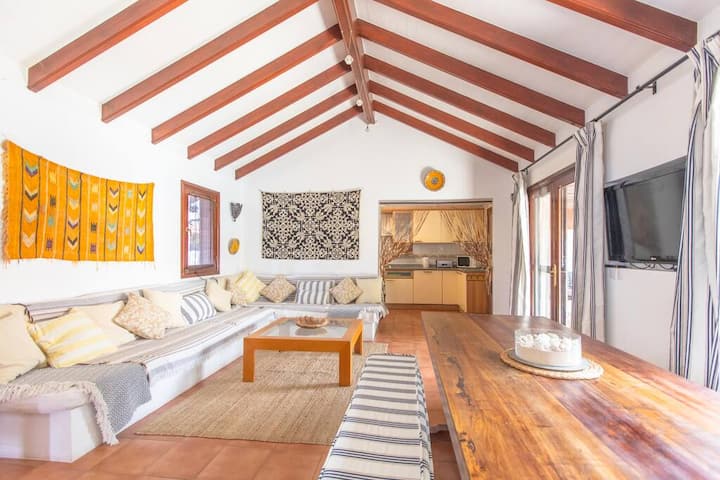 Villa Rustica -Heated Pool & Garden Near The Beach - Fuerteventura