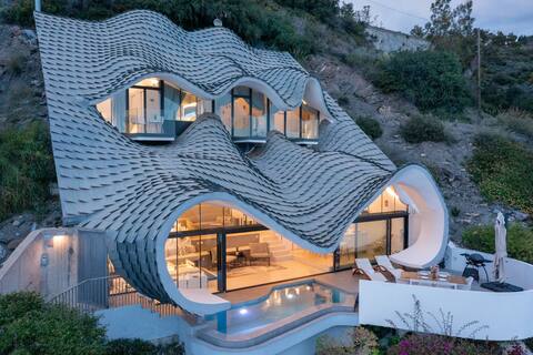 Cliff House with Heated Pool