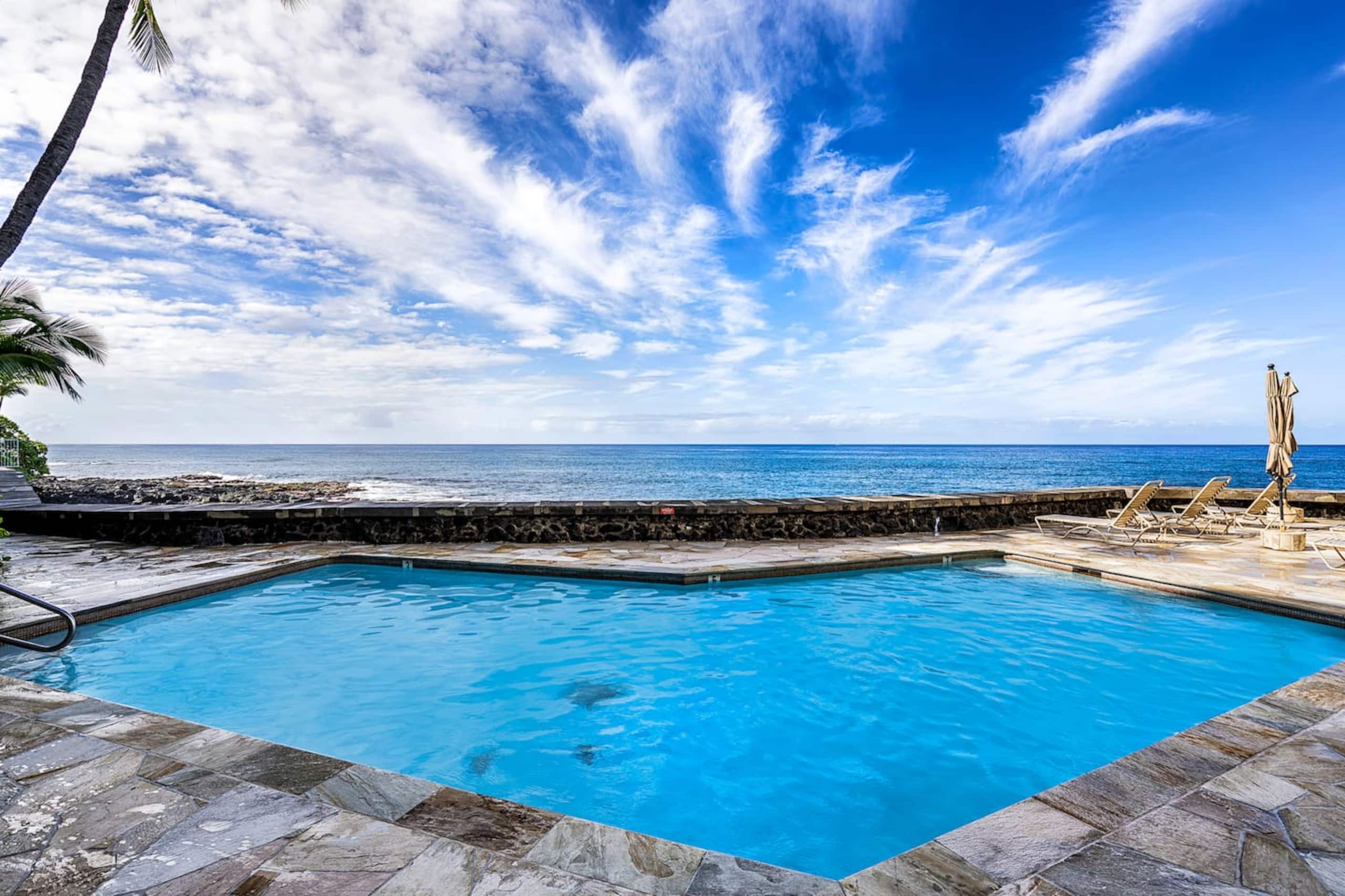 Condo in Kailua-Kona · ★4.95 · 1 bedroom · 2 beds · 1 bath - Image 24