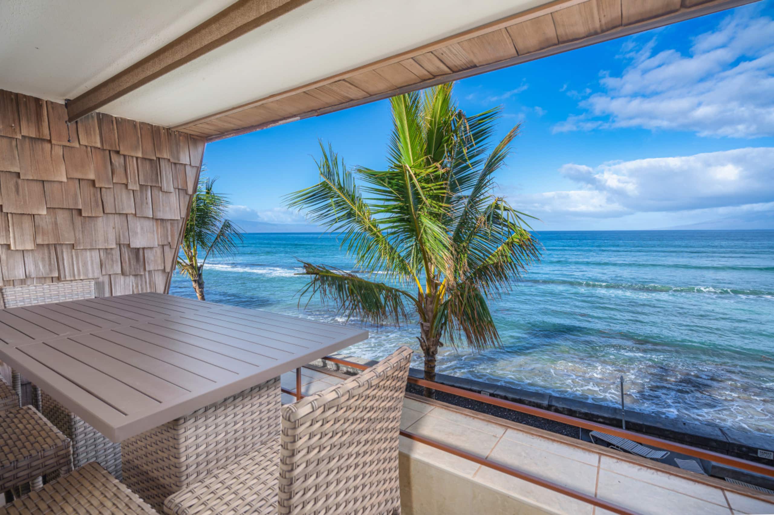 Condo in Lahaina · ★4.91 · 3 bedrooms · 3 beds · 2 baths - Image 35