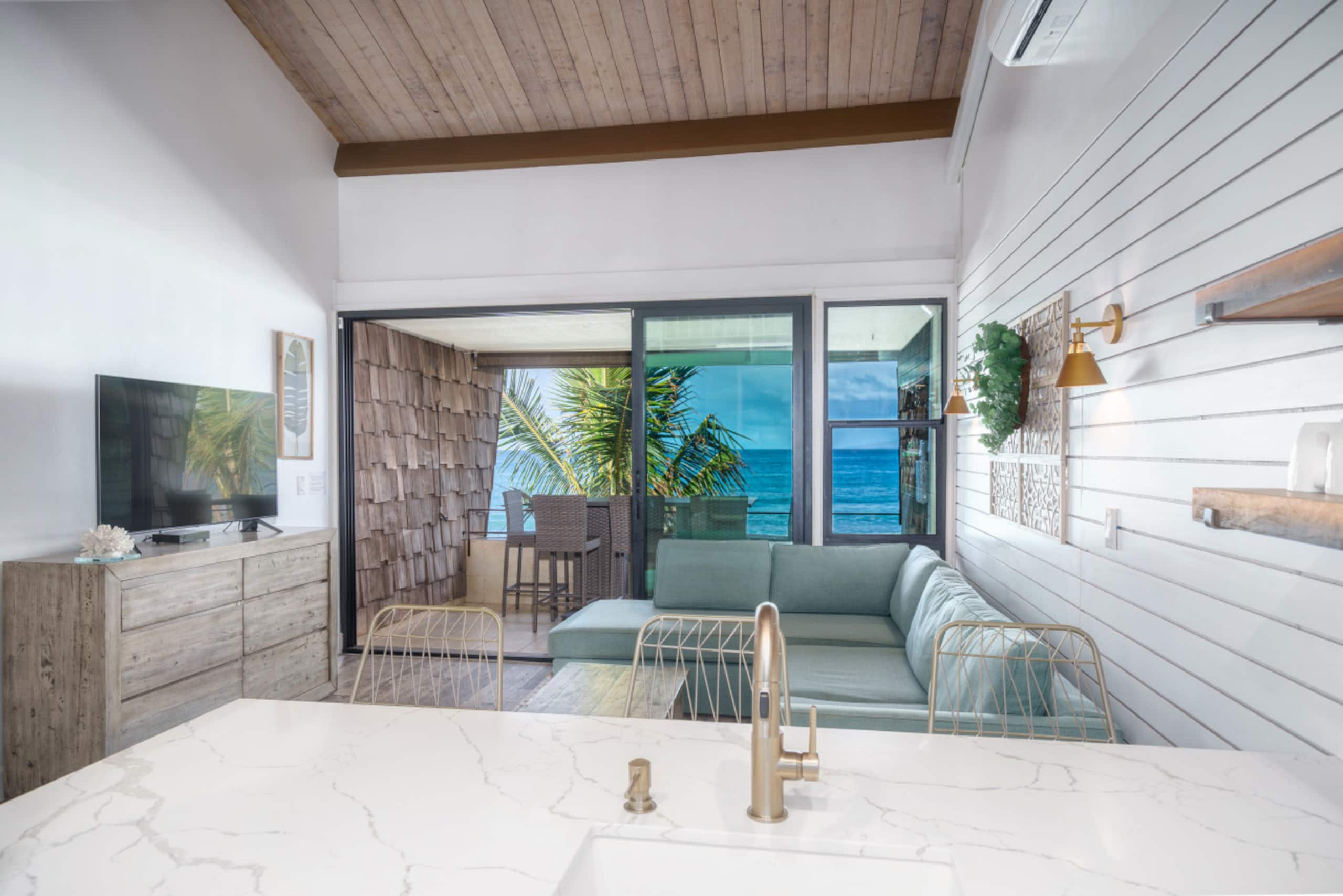 Condo in Lahaina · ★4.91 · 3 bedrooms · 3 beds · 2 baths - Image 9