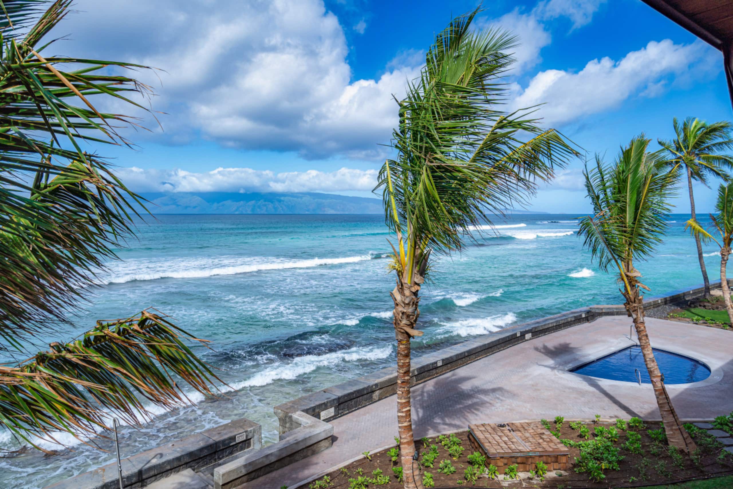 Condo in Lahaina · ★4.91 · 3 bedrooms · 3 beds · 2 baths - Image 37