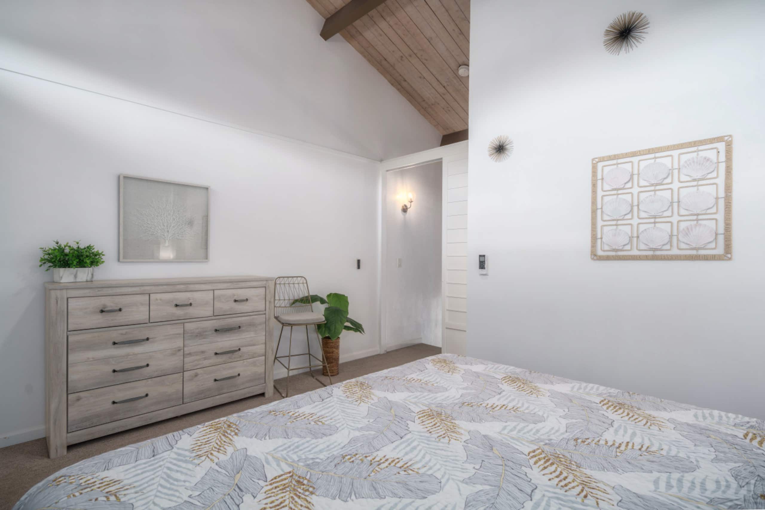 Condo in Lahaina · ★4.91 · 3 bedrooms · 3 beds · 2 baths - Image 25