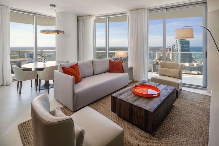 BeachFrontHyde OceanView 1BR 30Floor *FreeParking*