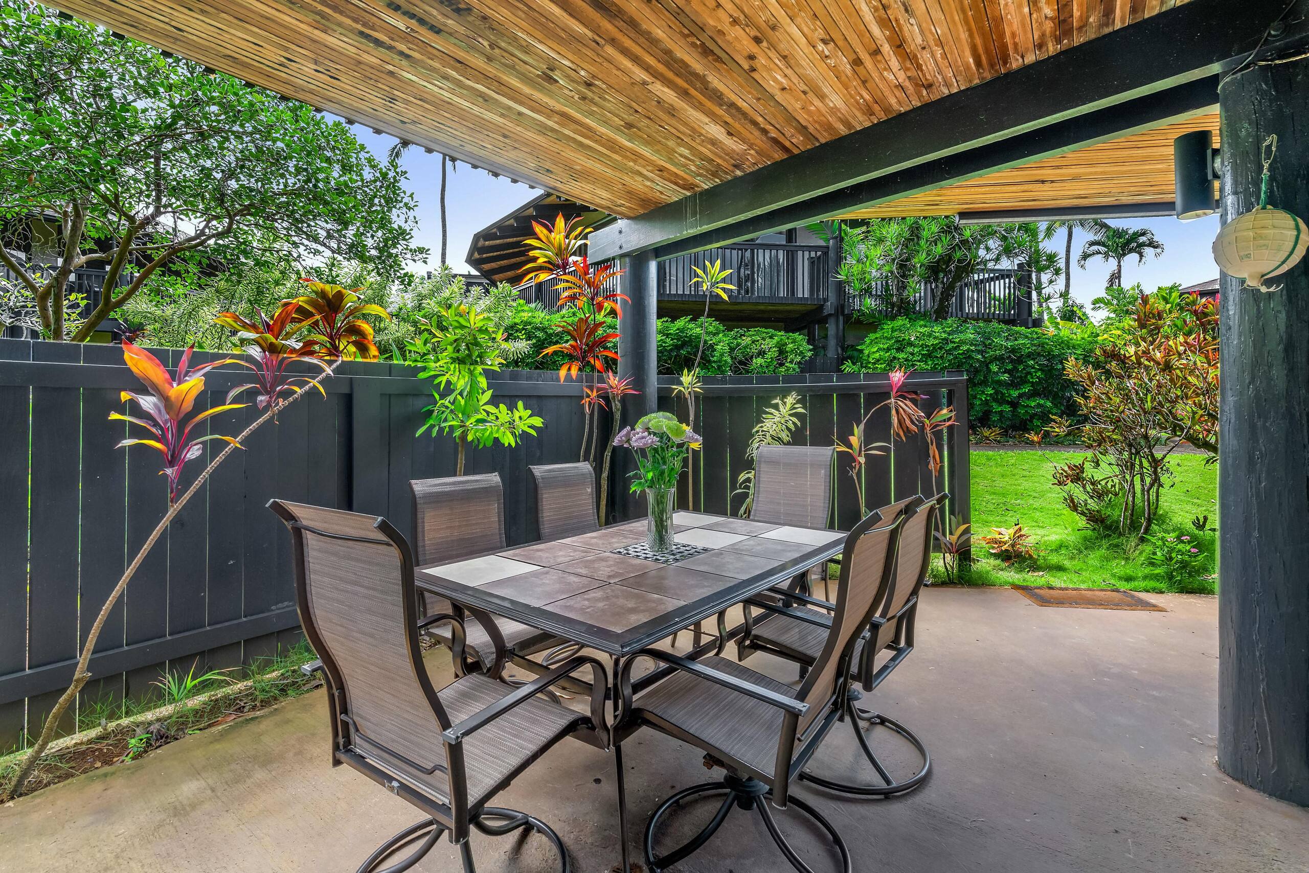 Condo in Princeville · ★4.88 · 2 bedrooms · 3 beds · 2 baths - Image 24