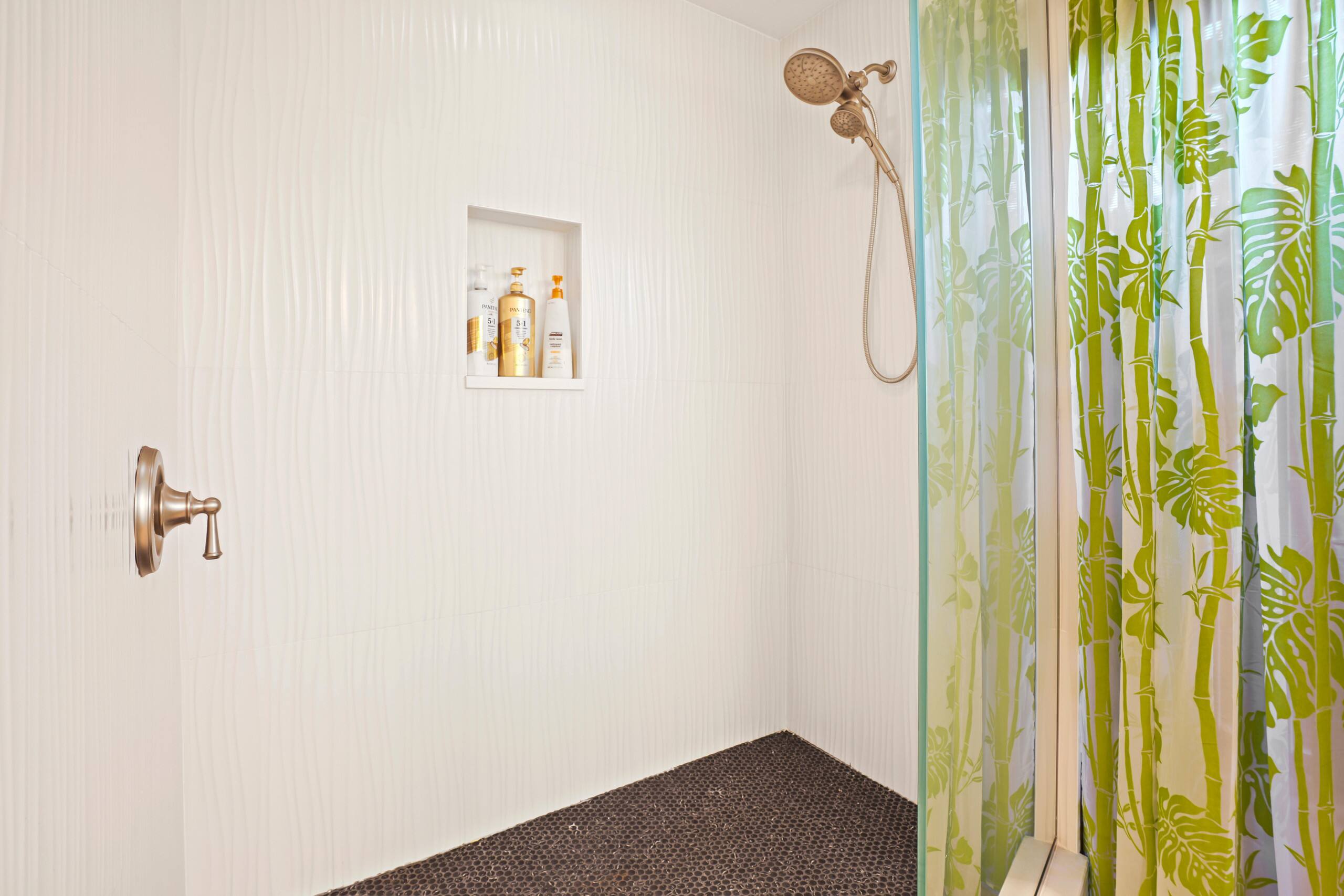 Condo in Princeville · ★4.88 · 2 bedrooms · 3 beds · 2 baths - Image 17