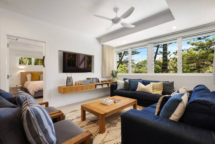 Byron bay Luxury Homes Clarkes Beach House gallery image 3