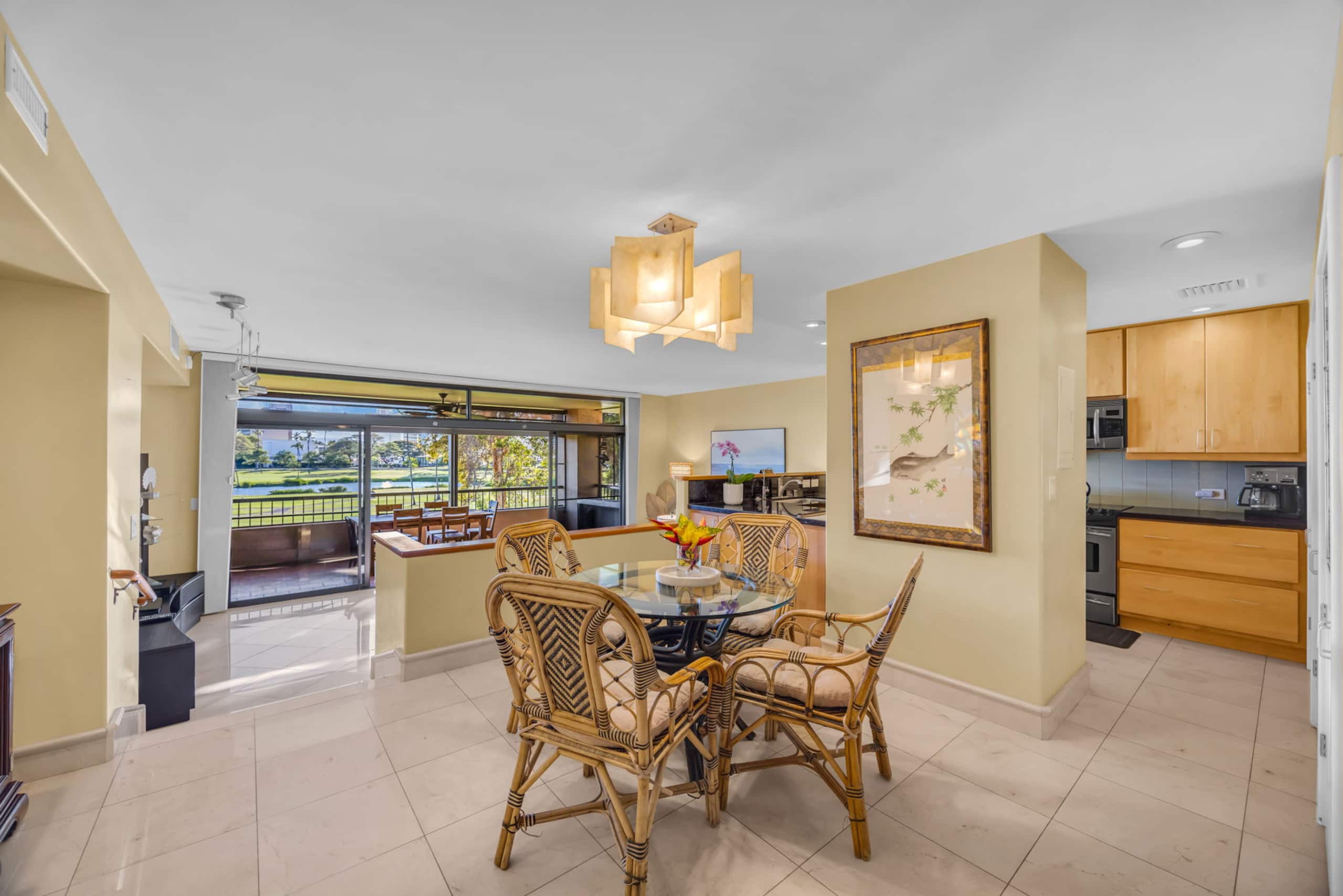 Condo in Lahaina · ★5.0 · 2 bedrooms · 3 beds · 2 baths - Image 12