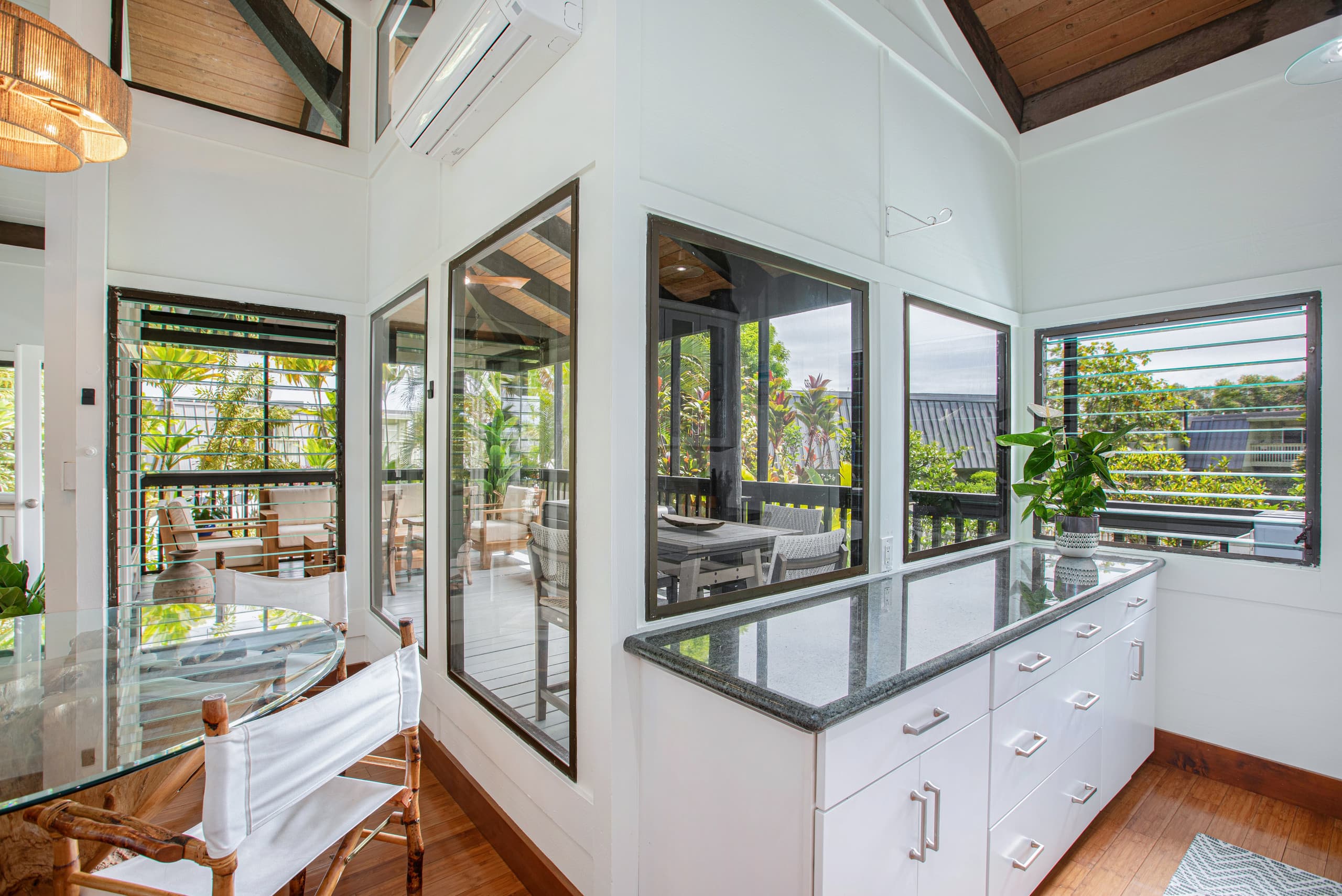 Condo in Princeville · ★4.82 · 3 bedrooms · 4 beds · 3 baths - Image 10