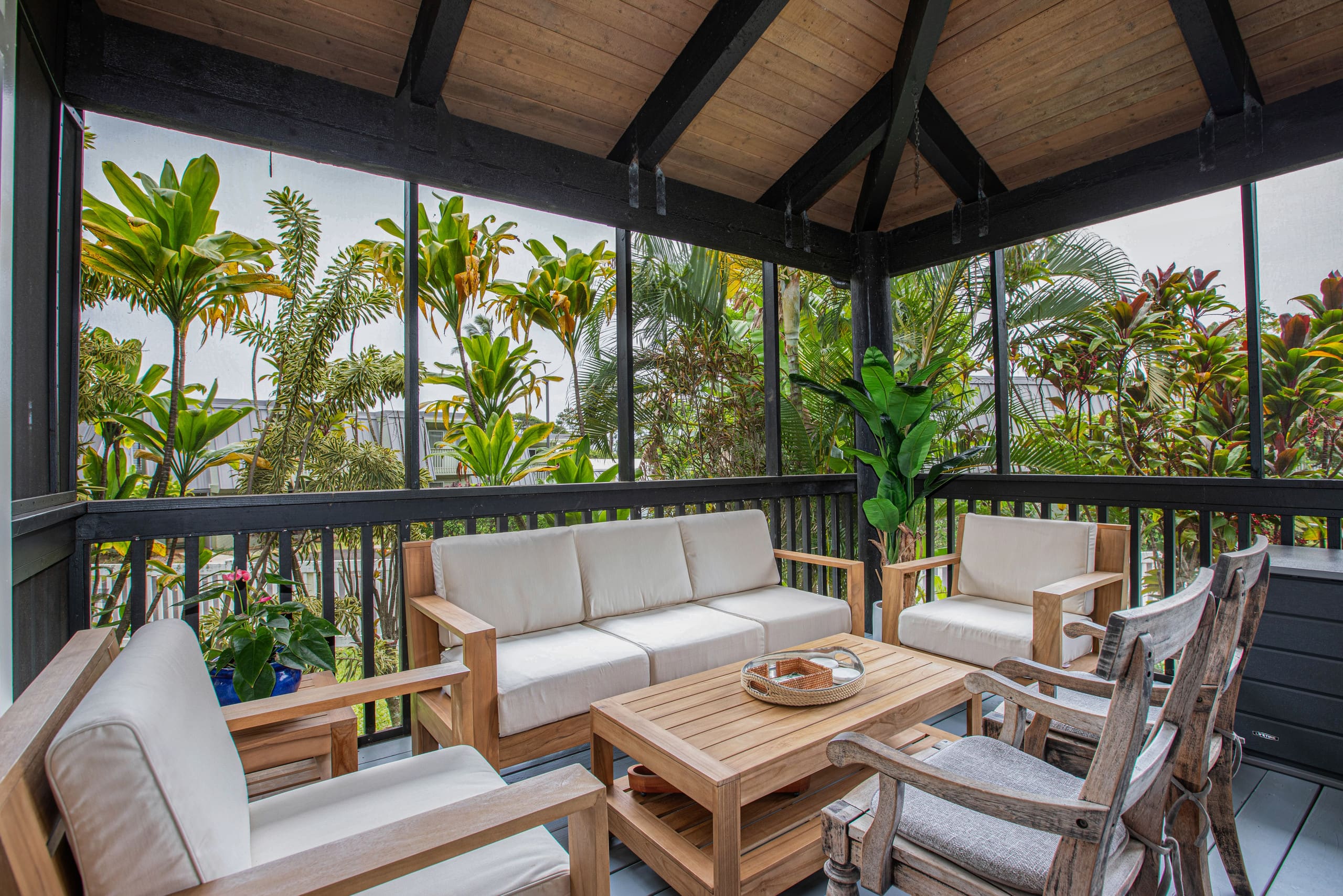 Condo in Princeville · ★4.82 · 3 bedrooms · 4 beds · 3 baths - Image 2