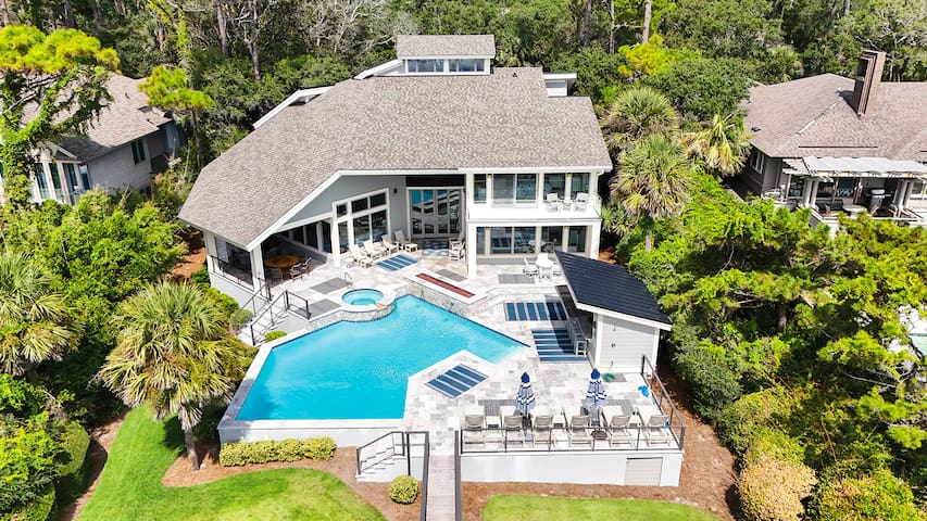 Hilton Head Vacations, Inc managed Airbnb listing 1