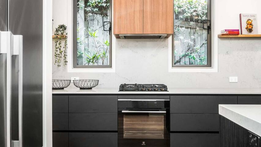 Byron Bay Luxury Homes Byron Beach House gallery image 5