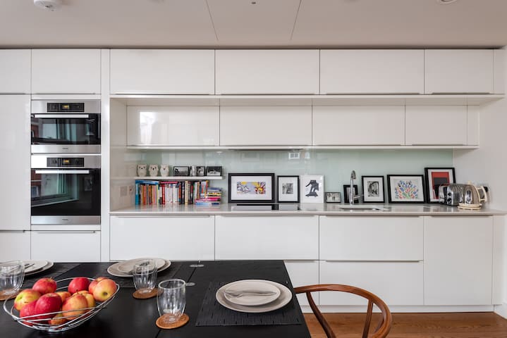 Luxury Marylebone 2 Bed-by Out of Office Lifestyle gallery image 5