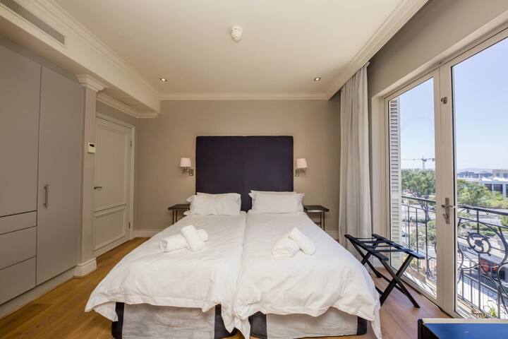 Green Point Apartment walking Distance to Stadium gallery image 4